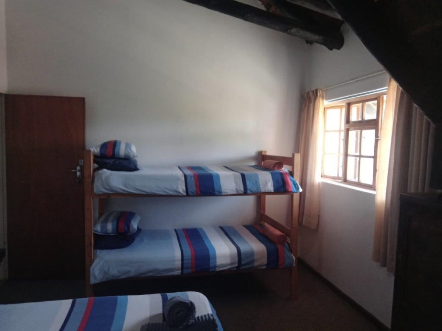 6 Bedroom Property for Sale in Wavecrest Eastern Cape